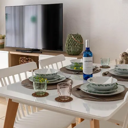 Apartman Home2book Terrace&pool In Americas, Comfy